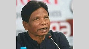 রবীন্দ্রনাথ সরেন— লড়াইয়ের মাঠে দেদীপ্যমান