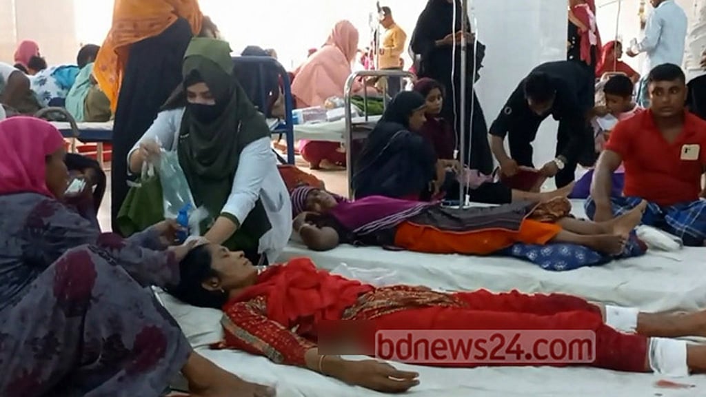মাদারীপুরে কুকুরের কামড়ে শিশু-নারীসহ আহত অর্ধশত