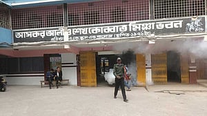 ঢাকা দক্ষিণ সিটির সব ভোটকেন্দ্রে মশক নিধন কার্যক্রম