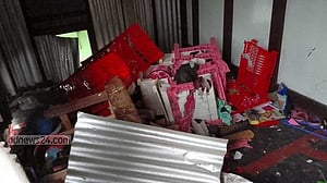 মুন্সীগঞ্জে পরাজিত প্রার্থীর সমর্থকদের বাড়িতে হামলা-লুটের অভিযোগ, আহত ৩
