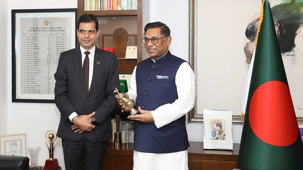 নেপাল থেকে বিদ্যুৎ আমদানি প্রক্রিয়া শেষ পর্যায়ে: প্রতিমন্ত্রী