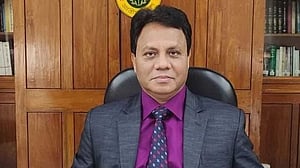 চুক্তিতে সংসদ সচিবালয়ের সচিব থাকছেন আব্দুস সালাম