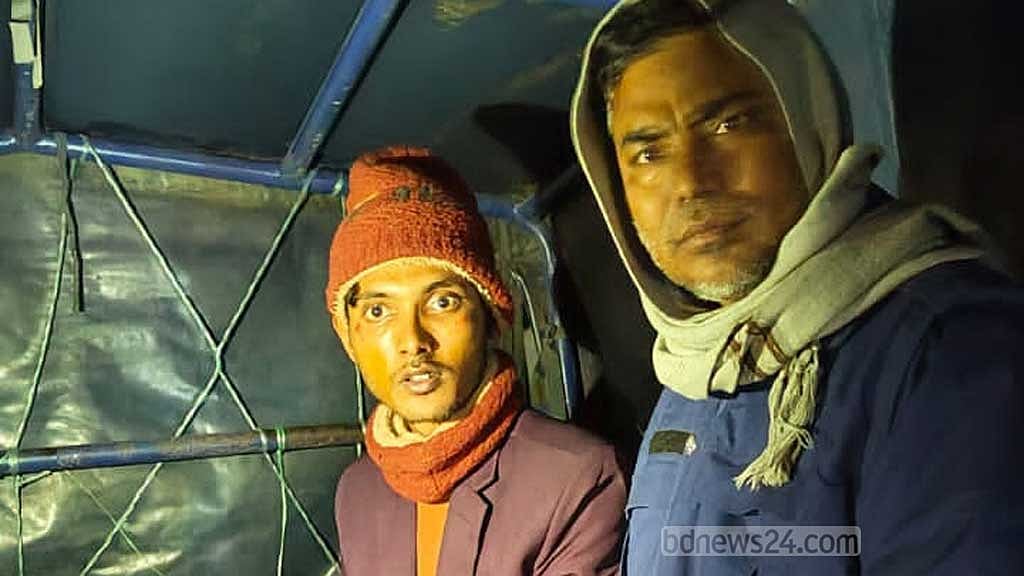 বখাটেপনার প্রতিবাদ করায় বাস চালককে কুপিয়ে হত্যা