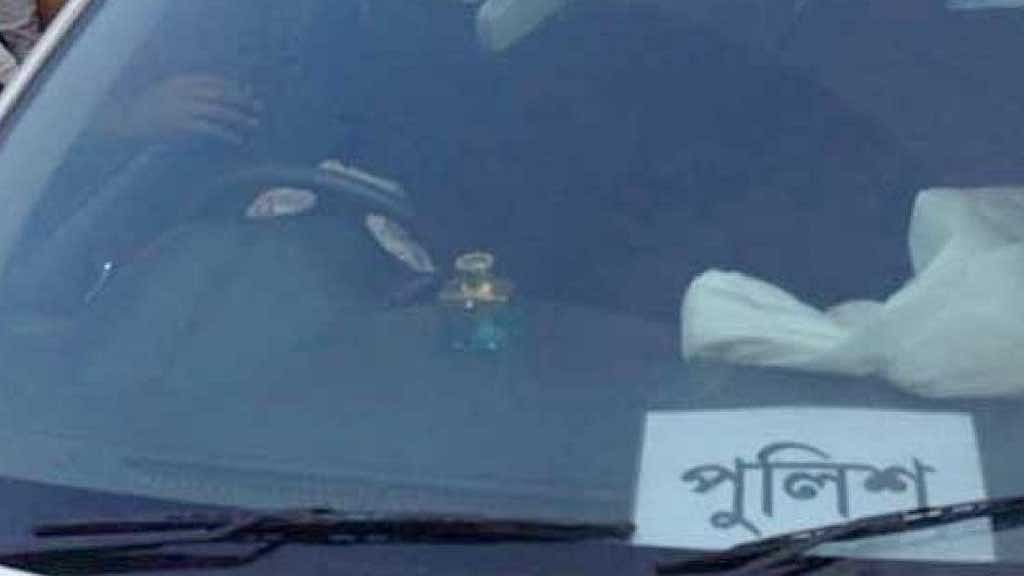 ‘রিকুইজিশন’ আতঙ্কে মাইক্রোবাস চালক-মালিকরা