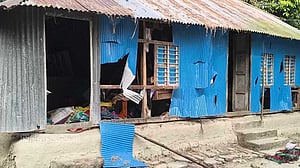 মাদারীপুরে সংঘর্ষ: স্থানীয়দের দাবি ‘ভোটের’, পুলিশ বলছে ‘পূর্ব বিরোধ’