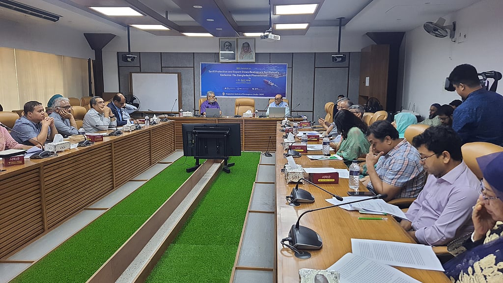 অতিরিক্ত আমদানি শুল্ক বিনিয়োগের প্রধান বাধা: জায়েদি সাত্তার