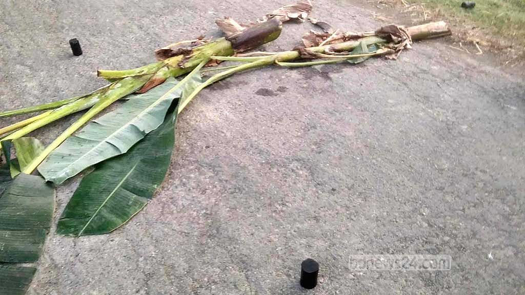 ভোটের আগেরদিন মেহেরপুর সড়কে বোমা সদৃশ্য বস্তু