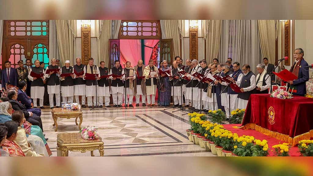 মন্ত্রী-প্রতিমন্ত্রীর বেতন কত, কী কী সুবিধা পান