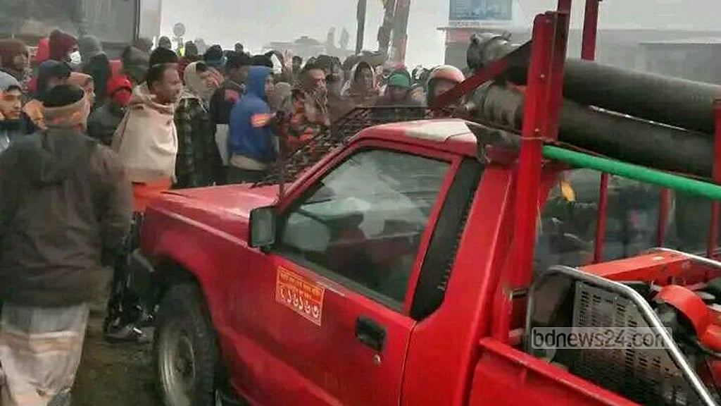 পাবনায় কভার্ড ভ্যানে চাপায় আওয়ামী লীগ নেতার মৃত্যু