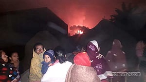 গাজীপুরে সুতার কারখানায় আগুন