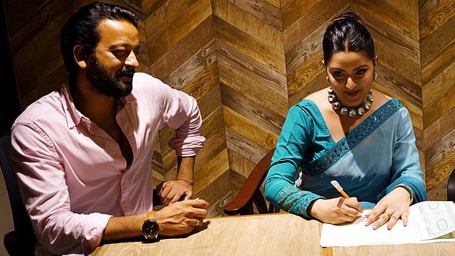 সাইমন ও পরীমণিকে নিয়ে রেজা ঘটকের ‘ডোডোর গল্প'