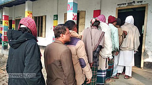 জাল ভোট: ৯ কর্মকর্তাকে শাস্তি