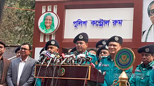 বইমেলায় জঙ্গি হামলার কোনো হুমকি নেই: ডিএমপি কমিশনার