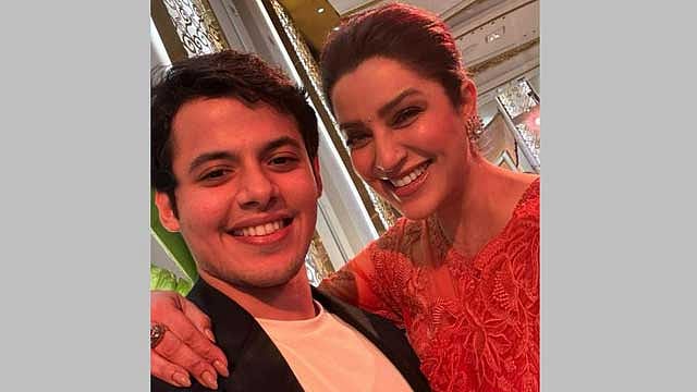 ‘তারে জামিন পার’ সিনেমার ‘মা-ছেলের’ পুনর্মিলন