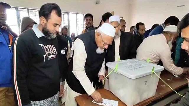 প্রকাশ্যে ভোট: মন্ত্রী হয়েই ইসিতে ডাক পেলেন ফরিদুল হক খান