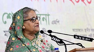 সেবা দিয়ে জনগণের আস্থা অর্জন করুন, জনপ্রতিনিধিদের প্রধানমন্ত্রী