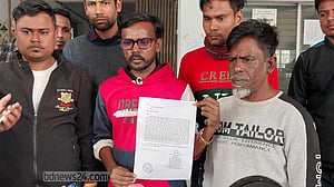 বিদেশি পর্যবেক্ষকদের চোখে ‘ছানি’ পড়েছে: হিরো আলম
