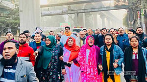 বেনাপোল এক্সপ্রেসে আগুন সরকারের ‘পুরনো খেলার অংশ’: বিএনপি