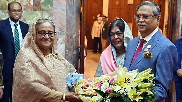 শেখ হাসিনার নেতৃত্বে নতুন সরকার গঠনে রাষ্ট্রপতির ‘সম্মতি’