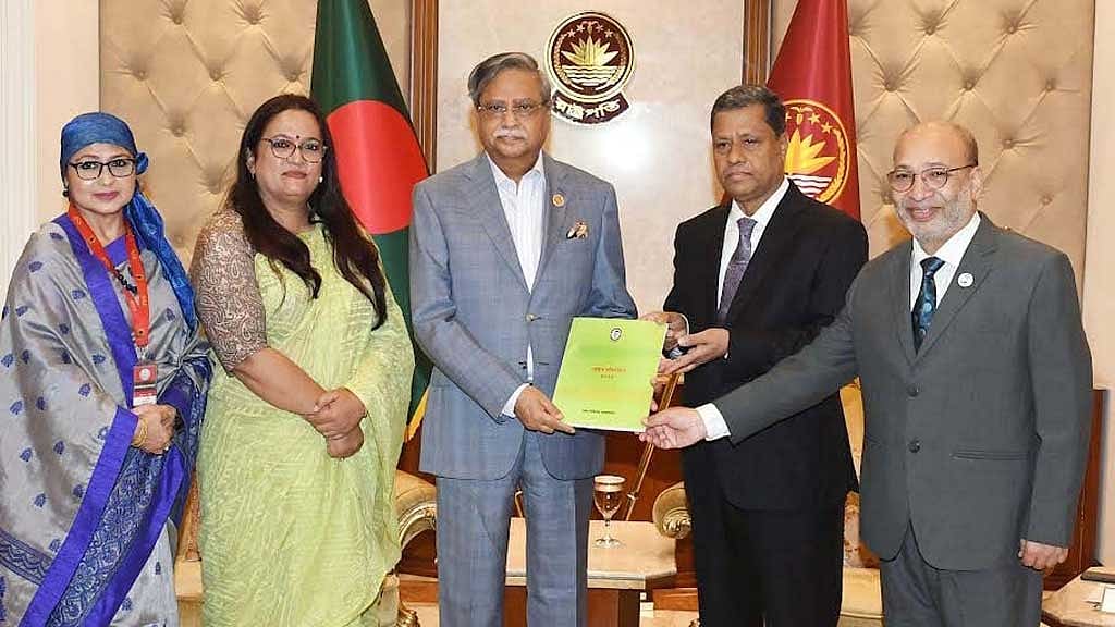 তথ্য অধিকার আইন সম্পর্কে জনগণকে সচেতন করার নির্দেশ রাষ্ট্রপতির
