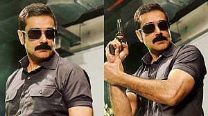 'দশম অবতারের' নতুন লুকে প্রসেনজিৎ