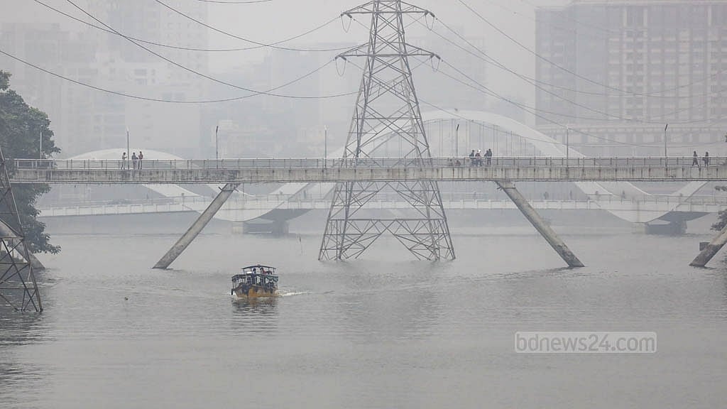কুয়াশা না কি দূষণ, কিসে ঢাকছে শীতের দিন?