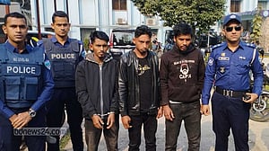 ভোটকেন্দ্রে অগ্নিসংযোগ ও হাতবোমা বিস্ফোরণের ঘটনায় গ্রেপ্তার ৩