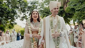 মিস্টার অ্যান্ড মিসেস হতে পেরে ধন্য: পরিণীতি