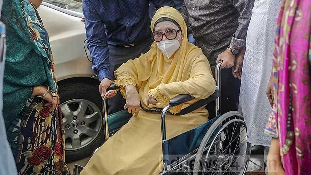 হাসপাতালের কেবিনে নিবিড় পর্যবেক্ষণে খালেদা জিয়া