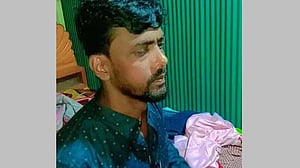 মাদারীপুরে স্বতন্ত্র প্রার্থীর বিজয় মিছিলে বোমা হামলায় আহত ব্যক্তির মৃত্যু