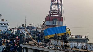 রজনীগন্ধা ডুবল কীভাবে?