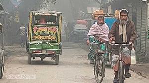 শীতে জবুথবু লালমনিরহাটে বীজতলা ক্ষতিগ্রস্ত, হাসপাতালে ভিড়