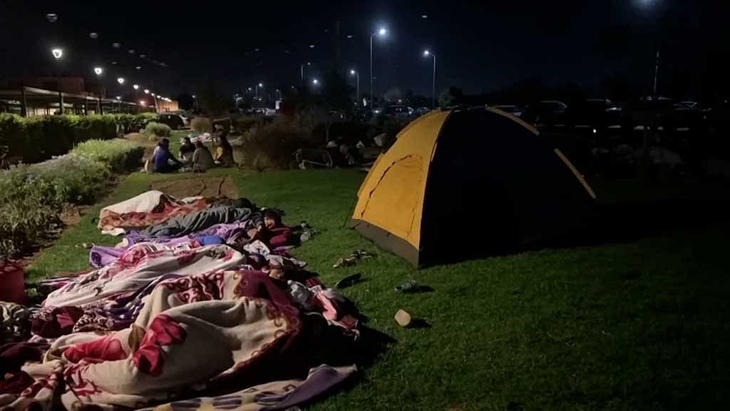 মরক্কোর ভূমিকম্প: আতঙ্কে বাইরে রাত কাটাচ্ছেন বহু মানুষ