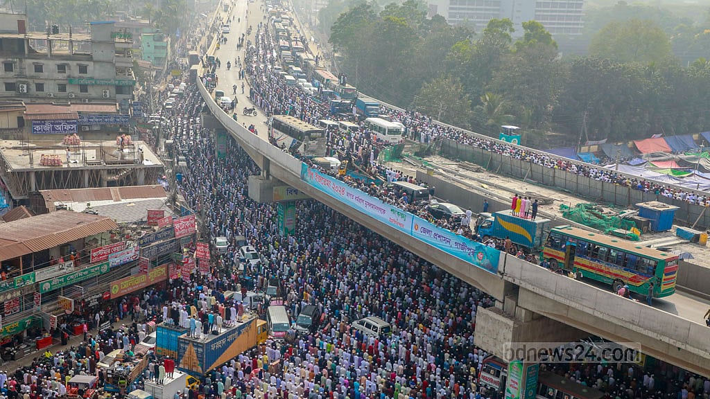 আখেরি মোনাজাত: বিমানবন্দরের পথে হাতে সময় নিয়ে বেরোনোর অনুরোধ