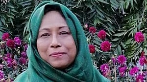 ওভারিয়ান ক্যান্সারের বিরুদ্ধে লড়াই