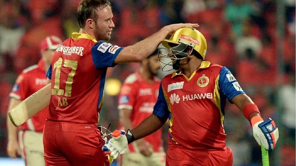 সারফারাজকে নিয়ে গর্বিত ডি ভিলিয়ার্স