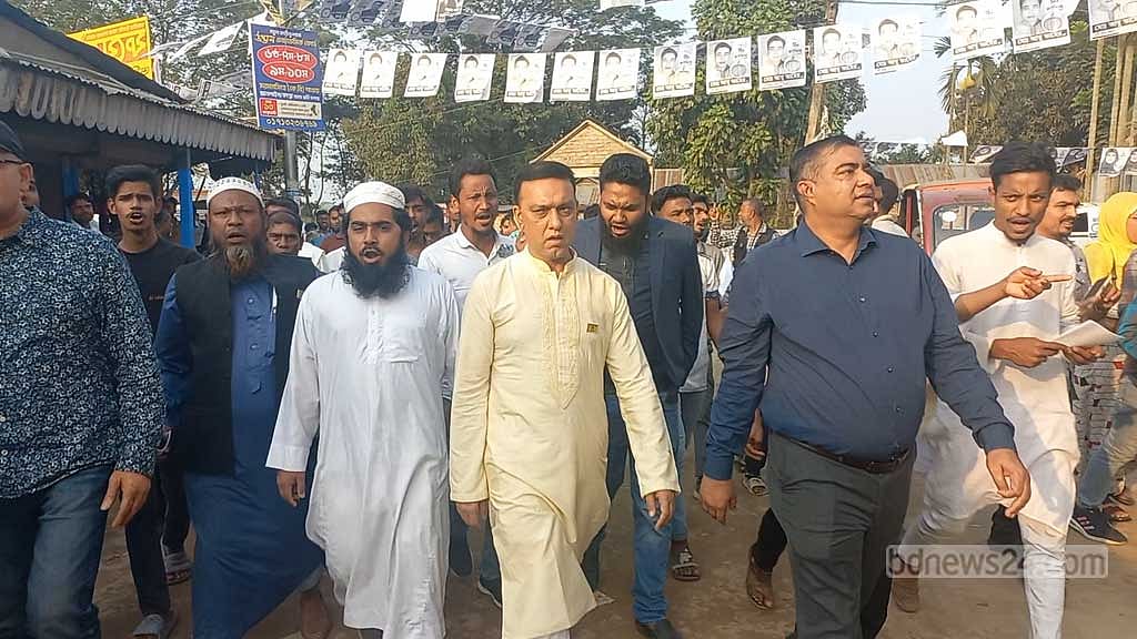 ফের সুযোগ চান টিটু, পরিবর্তনের ডাক আলম-টজুর