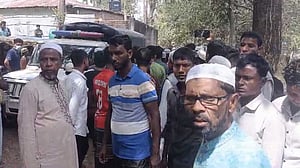 ১৮ দিন আগে ‘অপহৃত’ জেলের লাশ মিলল নাফ নদীর তীরে