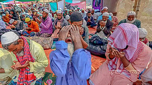 বিশ্ব ইজতেমার দ্বিতীয় পর্বের আখেরি মোনাজাত