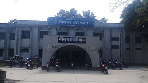 নীলফামারীতে চোরাই বৈদ্যুতিক ট্রান্সফরমারবাহী ট্রাক জব্দ, গ্রেপ্তার ২