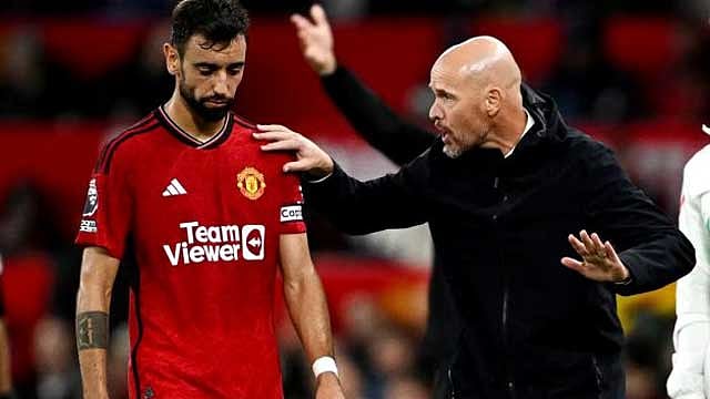 ‘ফের্নান্দেসকে বাজেভাবে ফাউল করার চেষ্টায় ছিল ফরেস্ট’, অভিযোগ টেন হাগের