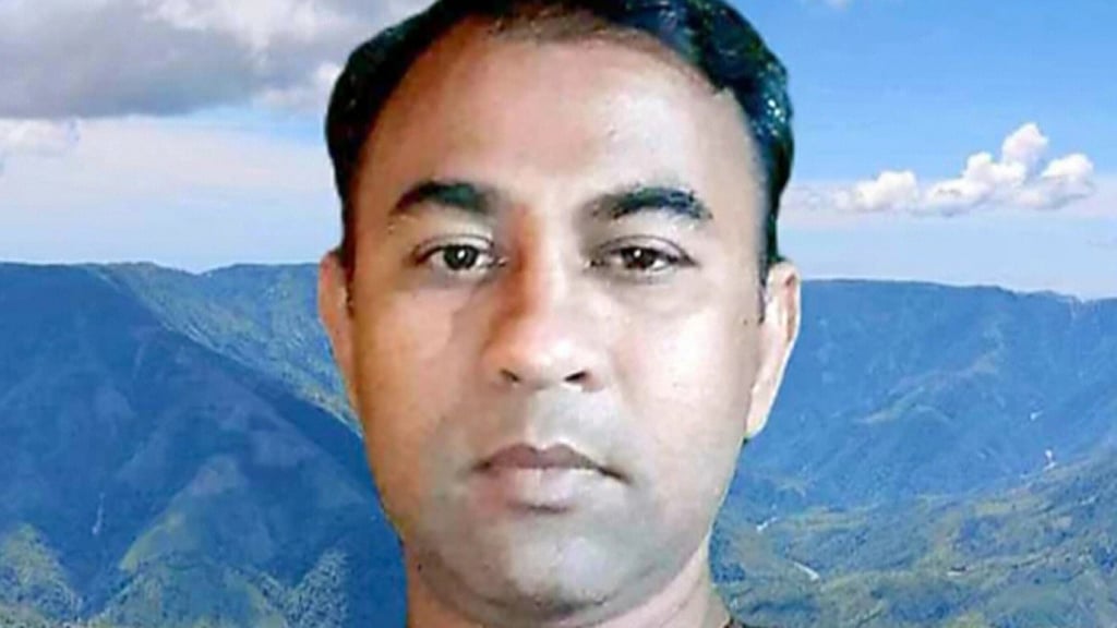 স্বেচ্ছাসেবক লীগ নেতাকে কুপিয়ে দুই কব্জি বিচ্ছিন্ন, আটক ২
