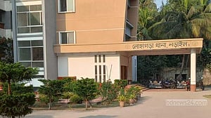 নড়াইলে গলা টিপে শিশু হত্যার অভিযোগ সৎ মায়ের বিরুদ্ধে