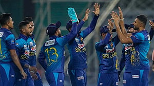 হাসারাঙ্গার ঝড়ের পর পাথিরানার দারুণ বোলিংয়ে শ্রীলঙ্কার রোমাঞ্চকর জয়