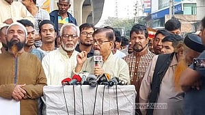 আন্দোলন থামবে না: মান্না