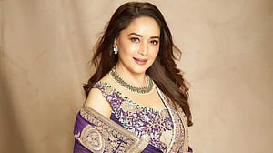 মাধুরী সিনেমায় ফিরছেন ‘ভূত’ হয়ে