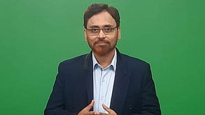 সাময়িক বরখাস্তের পর ভিকারুননিসার শিক্ষক মুরাদ গ্রেপ্তার