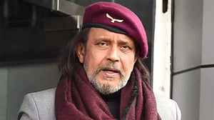 শুটিংয়ে হঠাৎ অসুস্থ মিঠুন, পাঠানো হল হাসপাতালে