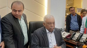 যুদ্ধে জড়াতে চাই না, তবে গায়ে পড়লে ছাড় নয়: স্বরাষ্ট্রমন্ত্রী