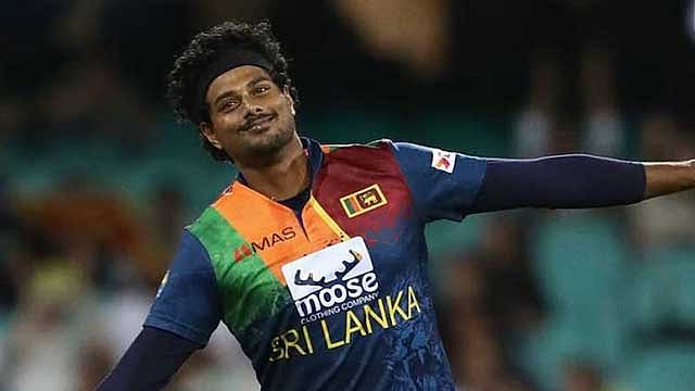 দেড় বছর পর শ্রীলঙ্কার টি-টোয়েন্টি দলে বিনুরা